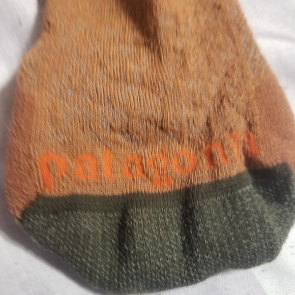 Patagonia  Men's Crew Socks  Cabin Gold  Merino Wool NWT Unisex - Picture 5 of 7